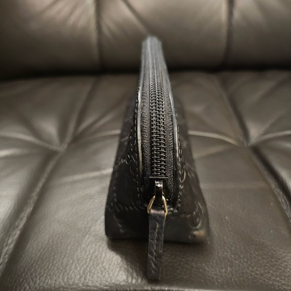 ❌SOLD❌Authentic Gucci Classic GG Logo Embossed Leather Travel Cosmetic Pouch - Picture 3 of 6